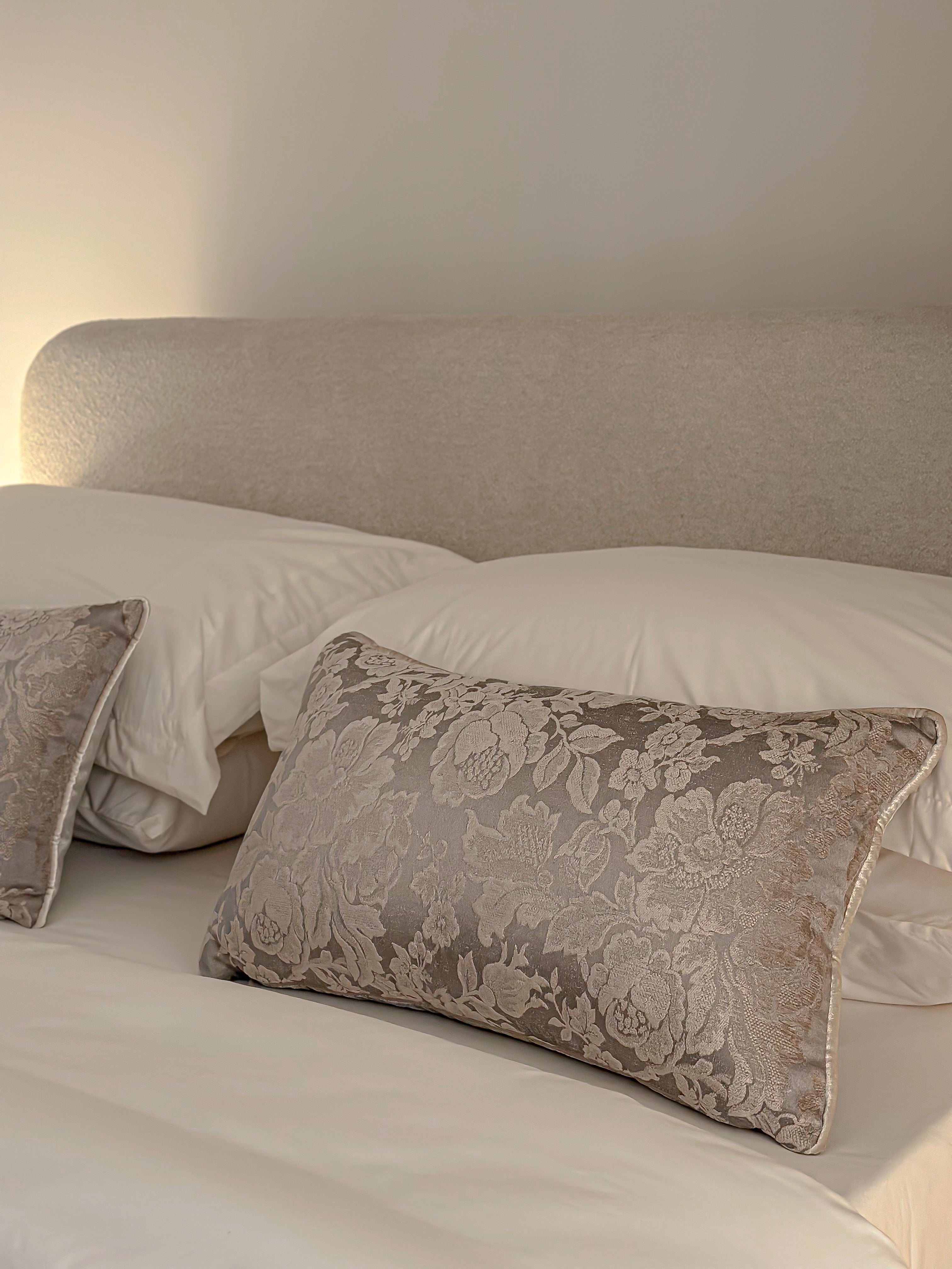 jacquard styling cushion -