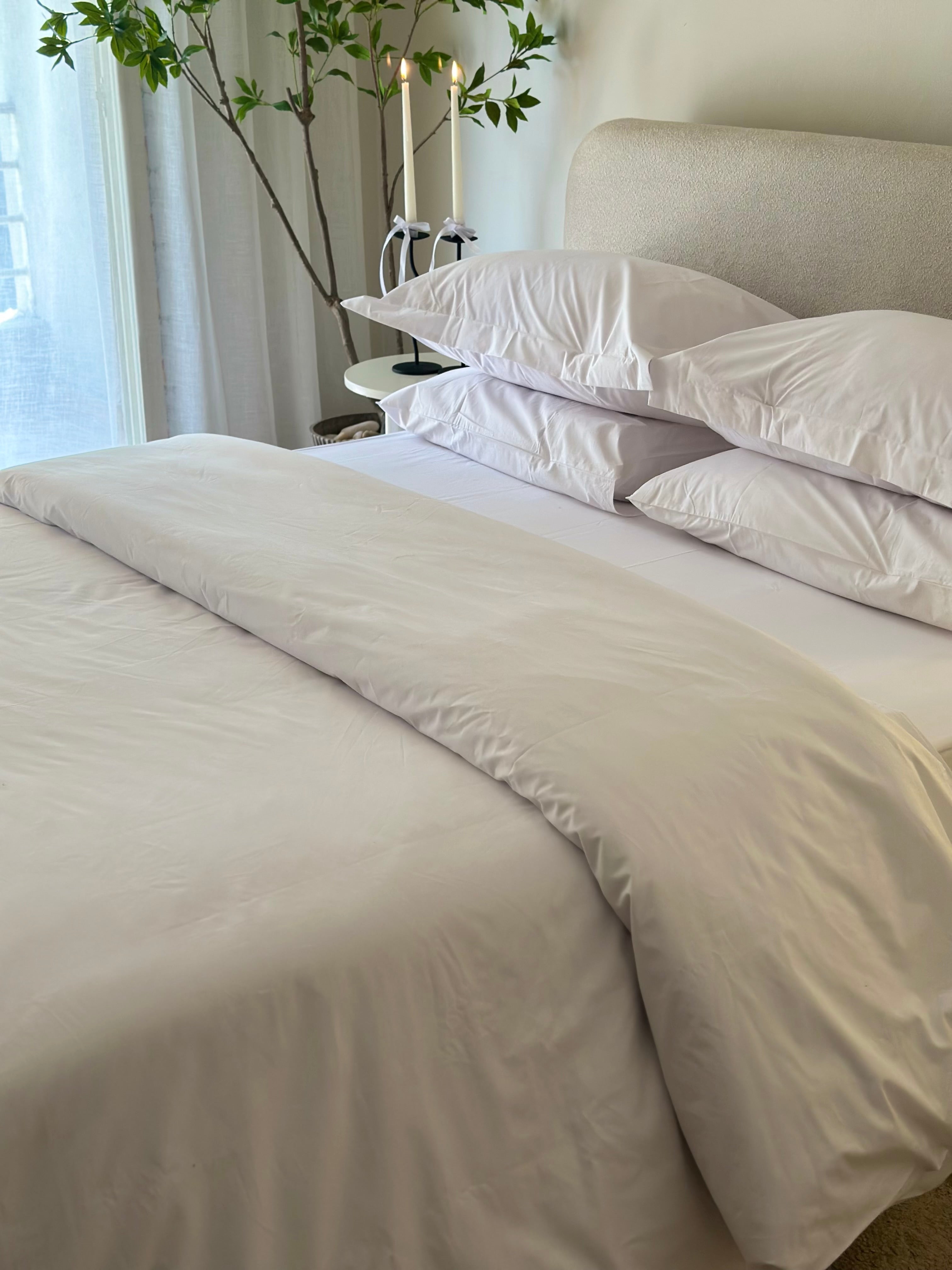Deluxe Hotel Line Bed Set