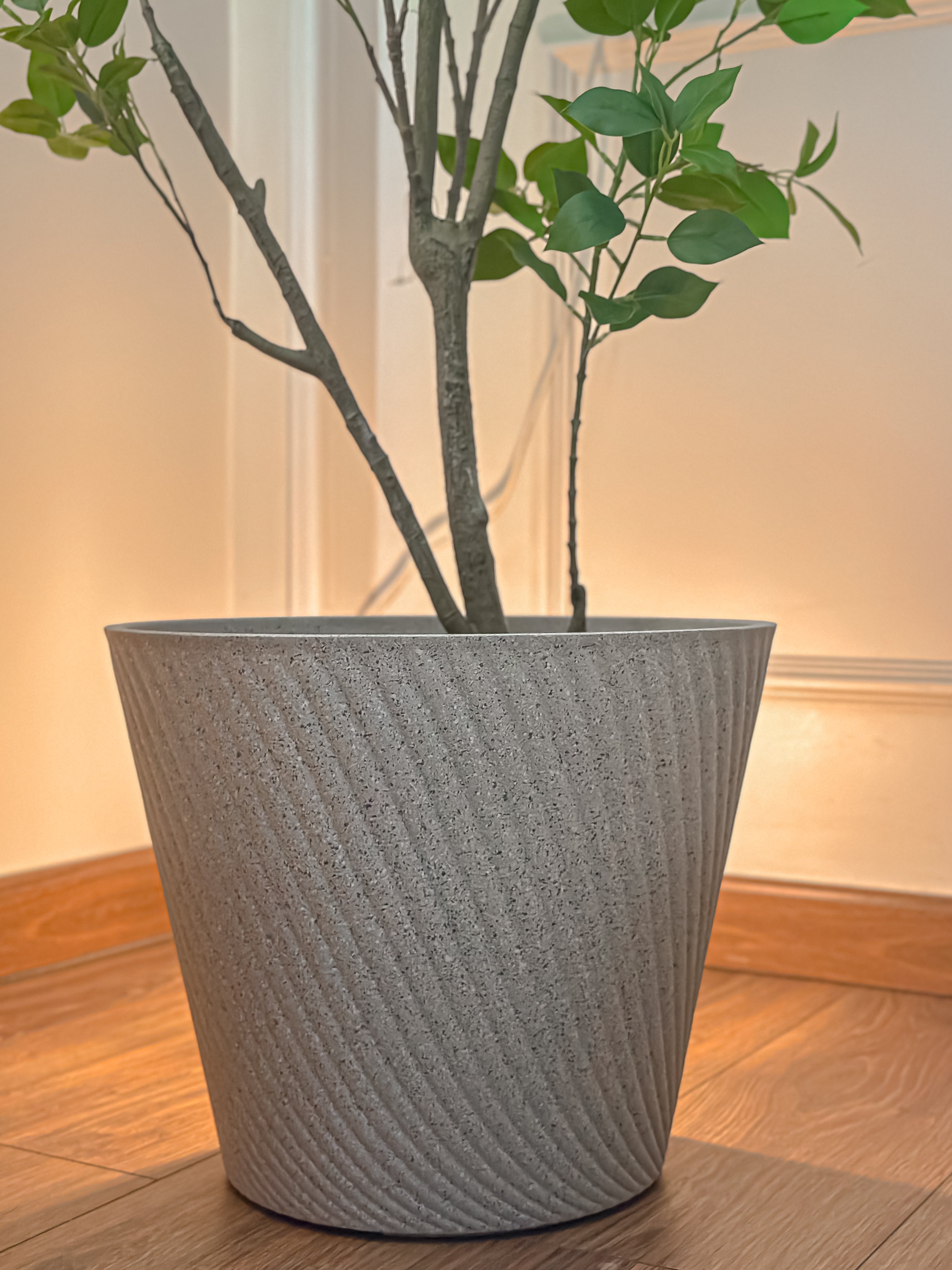 Gray pot