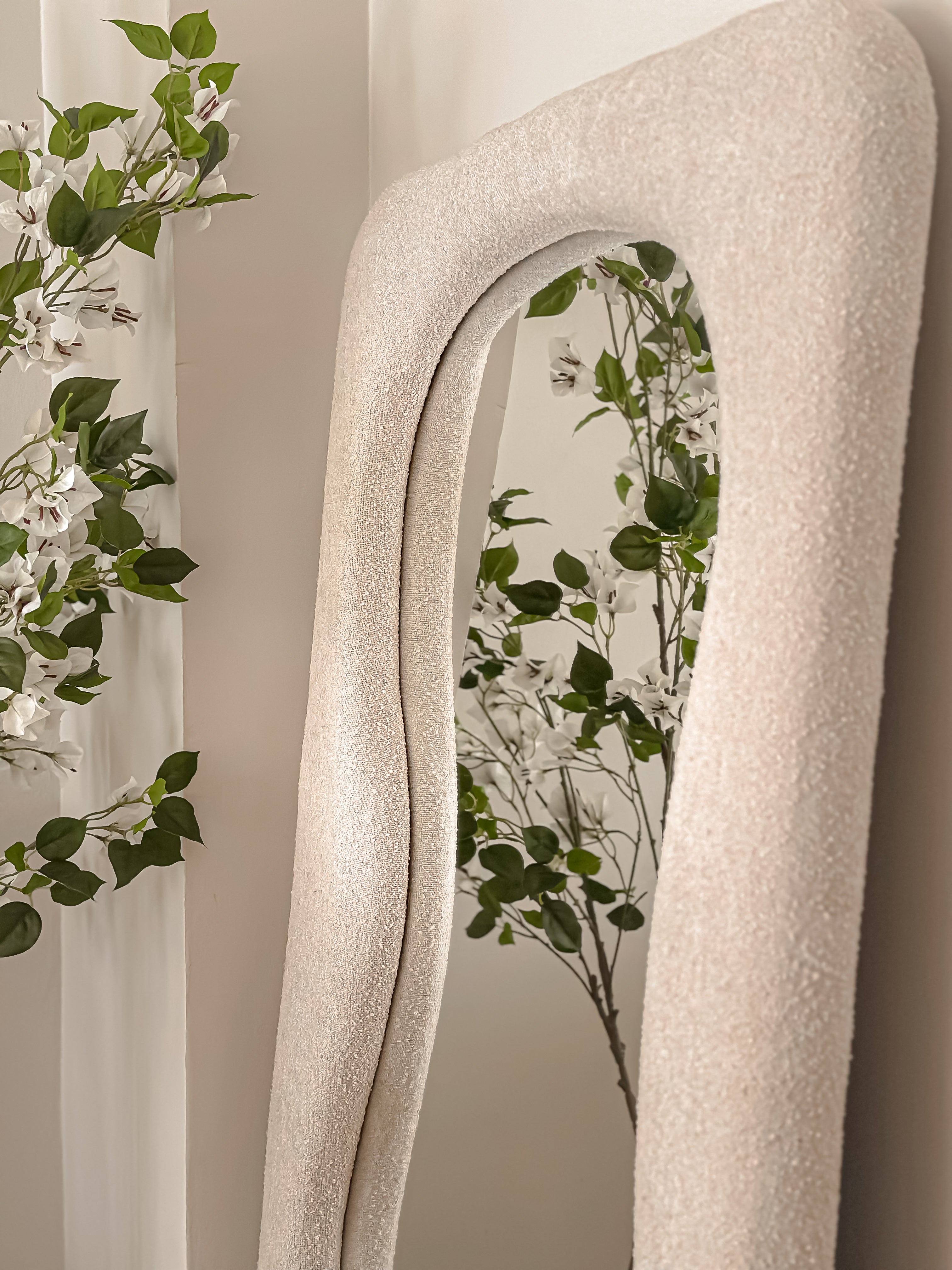 ARCURVA Mirror