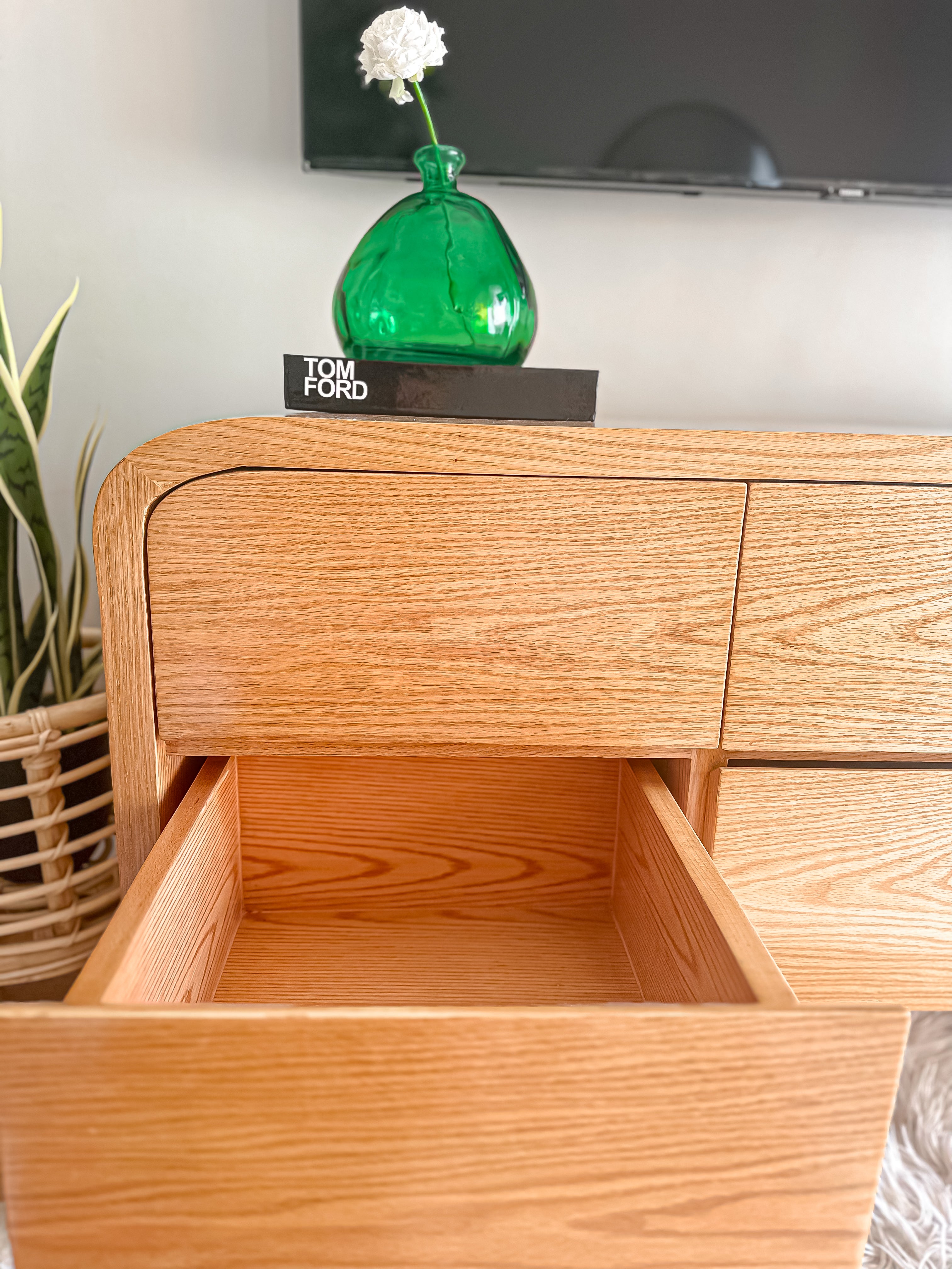 MINAR Sideboard