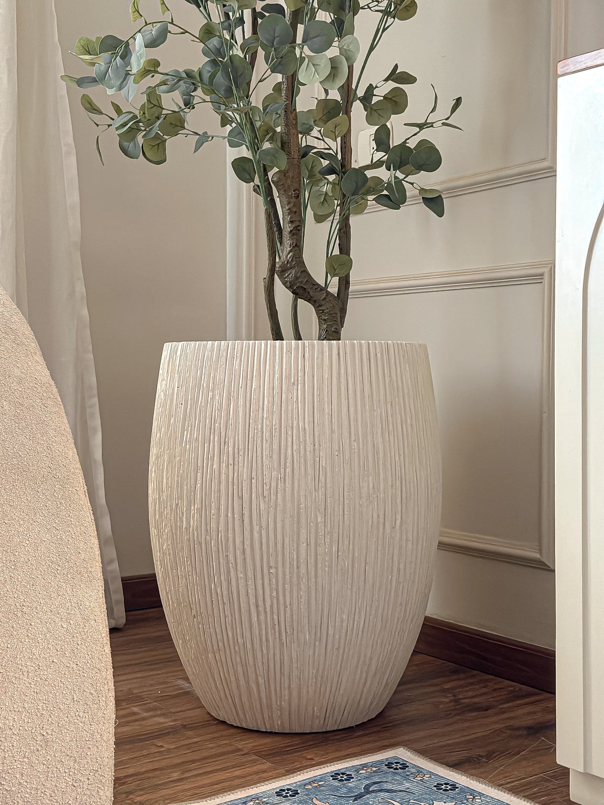 Neutral White Plant Pot / Large