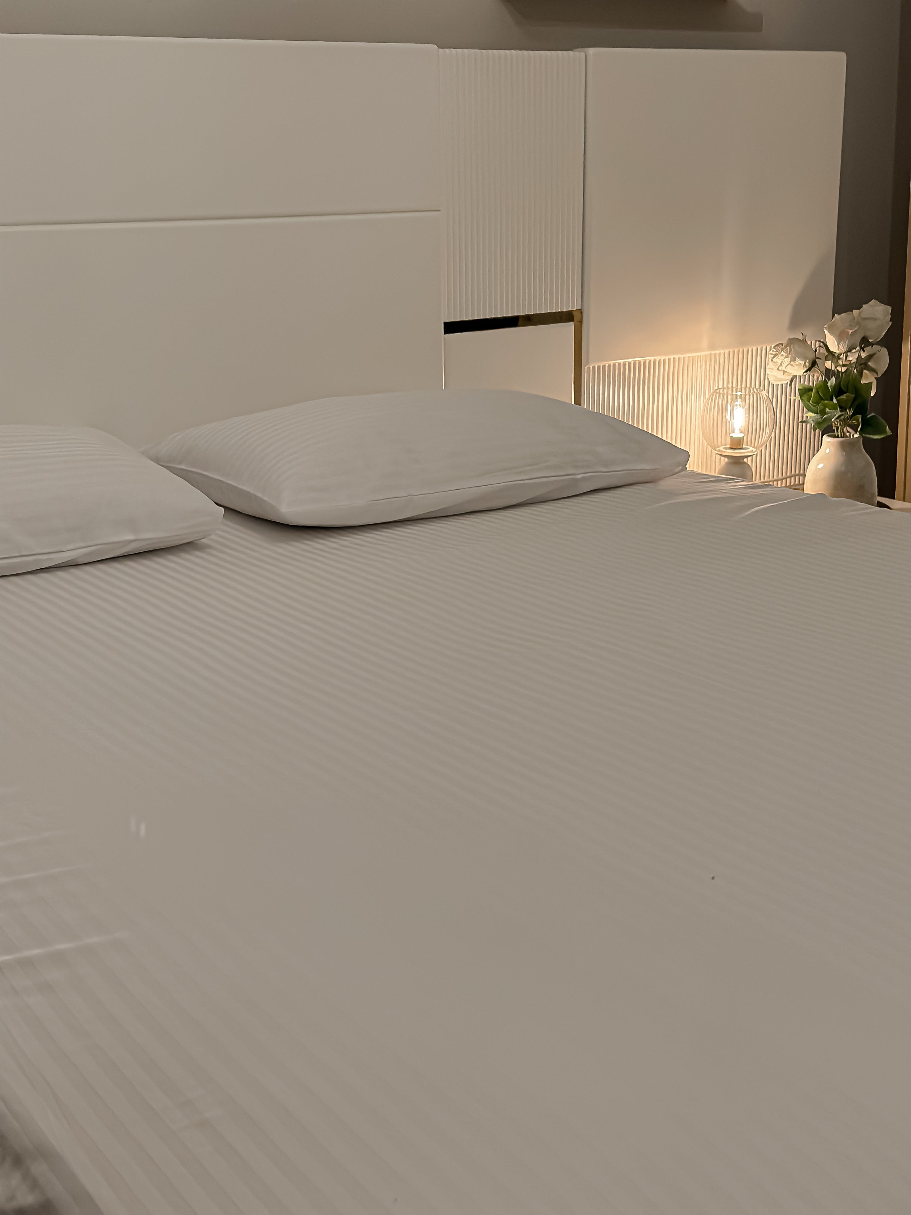 Deluxe Hotel Line - Fitted Sheet Set