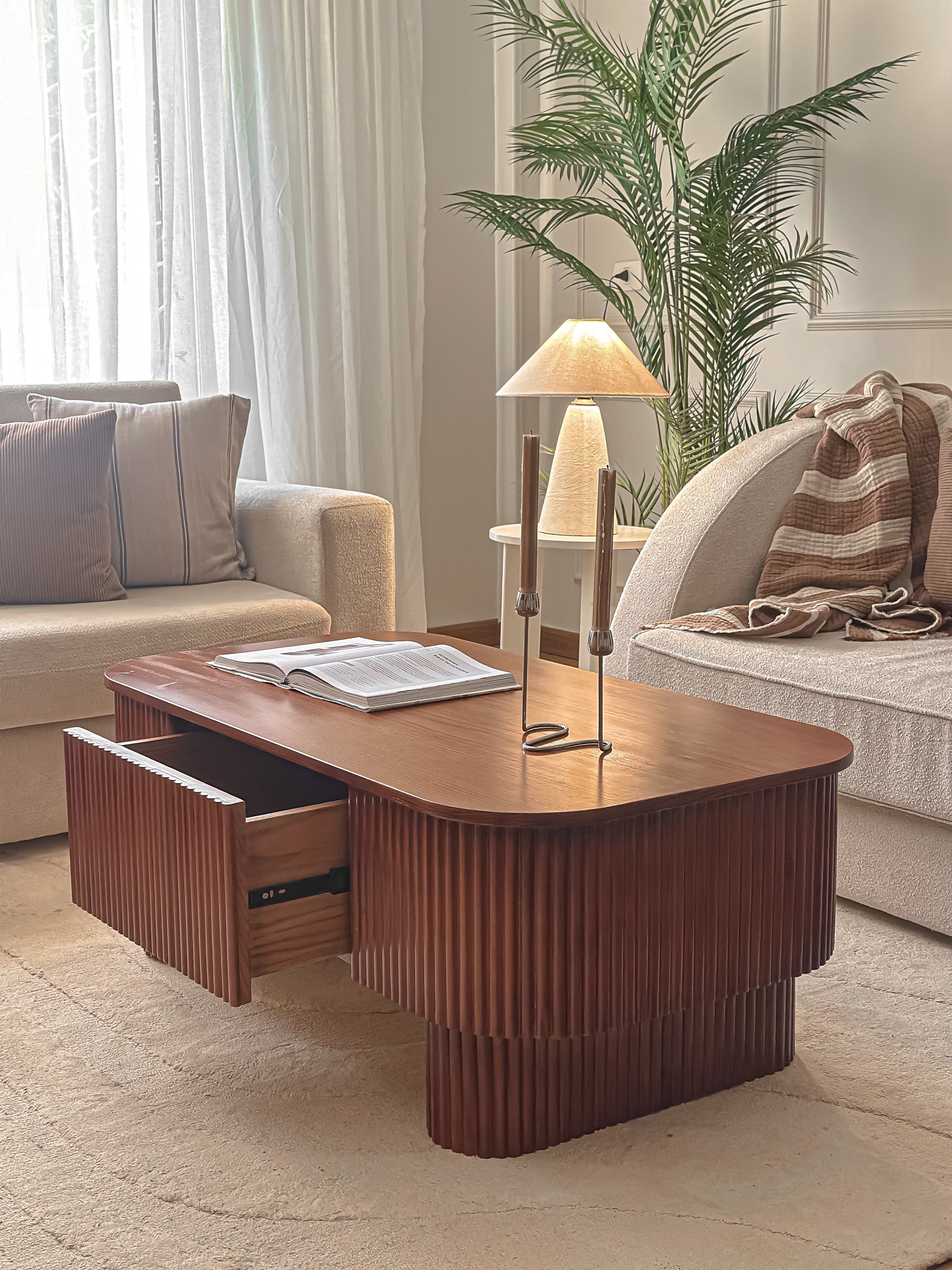 Kaya coffee table