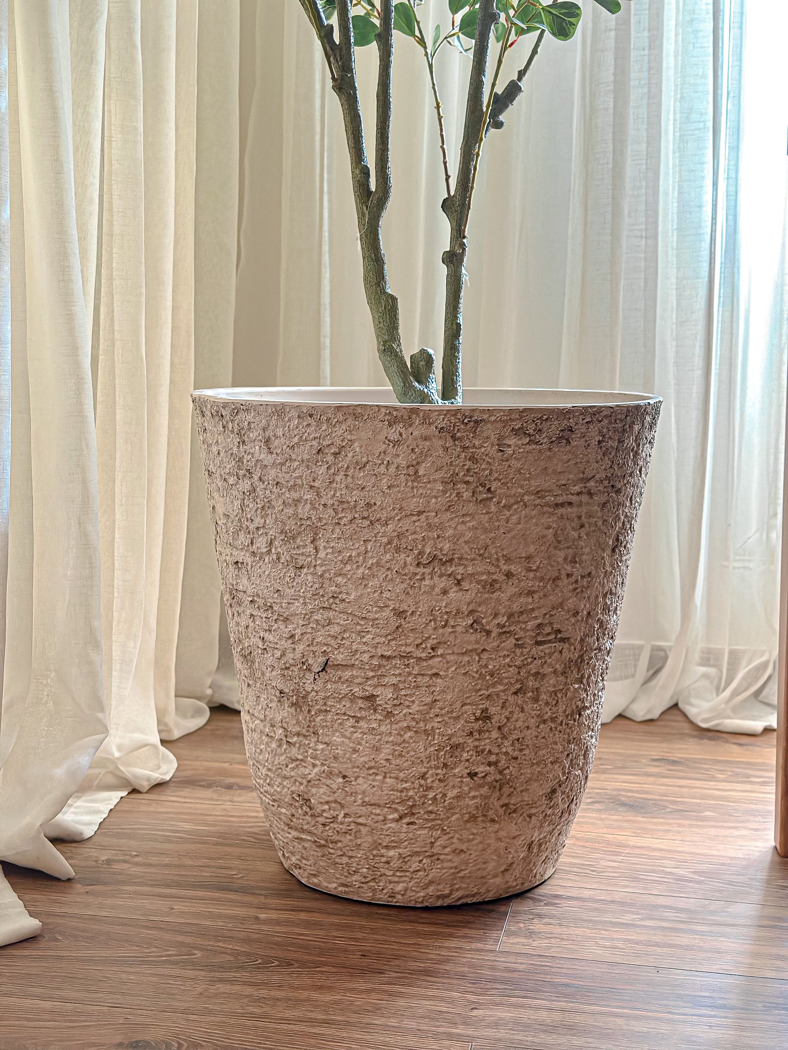 Neutral Plant pot - Gerige stone