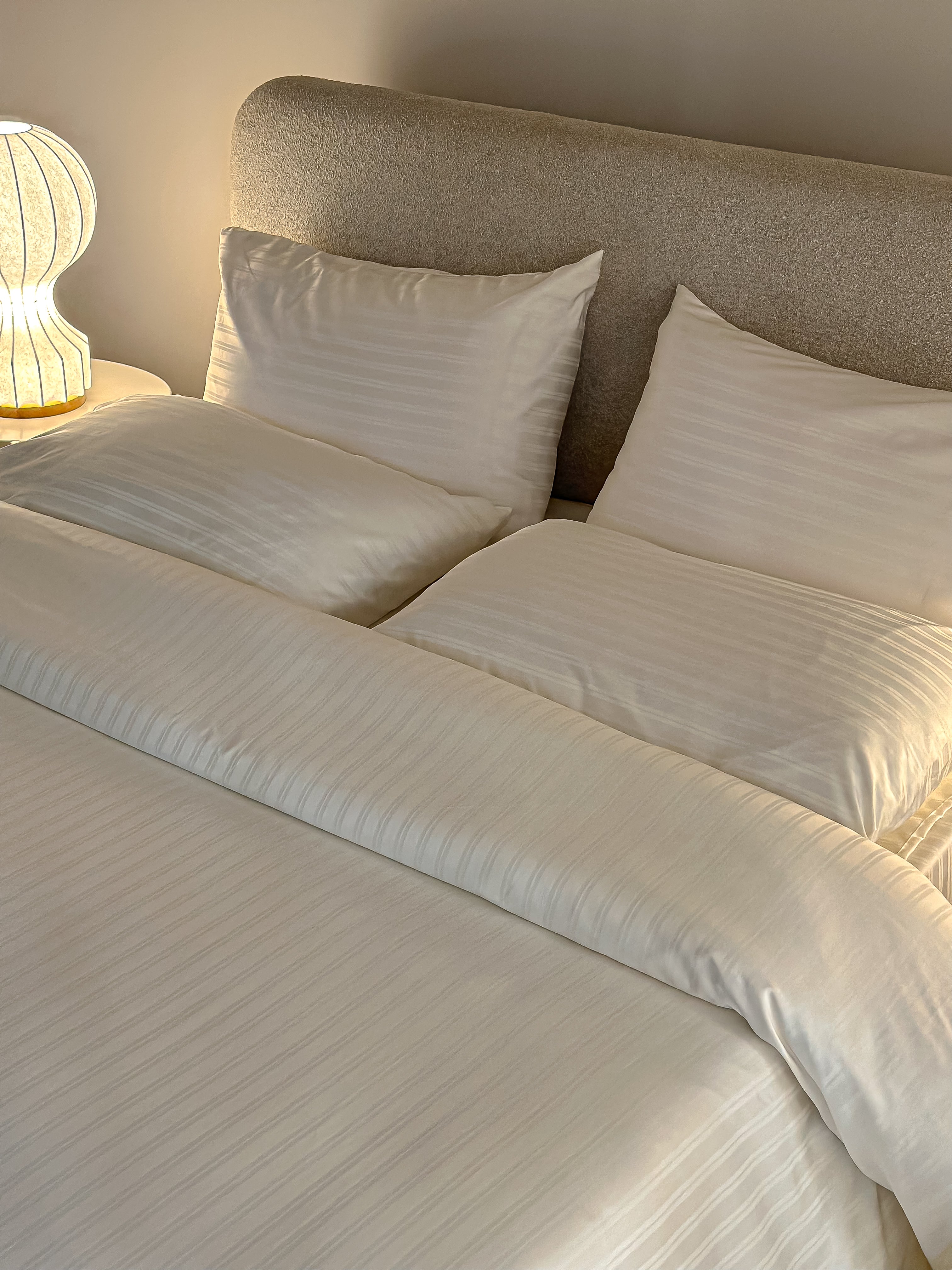 Jacquard stripped cotton bed set - off white