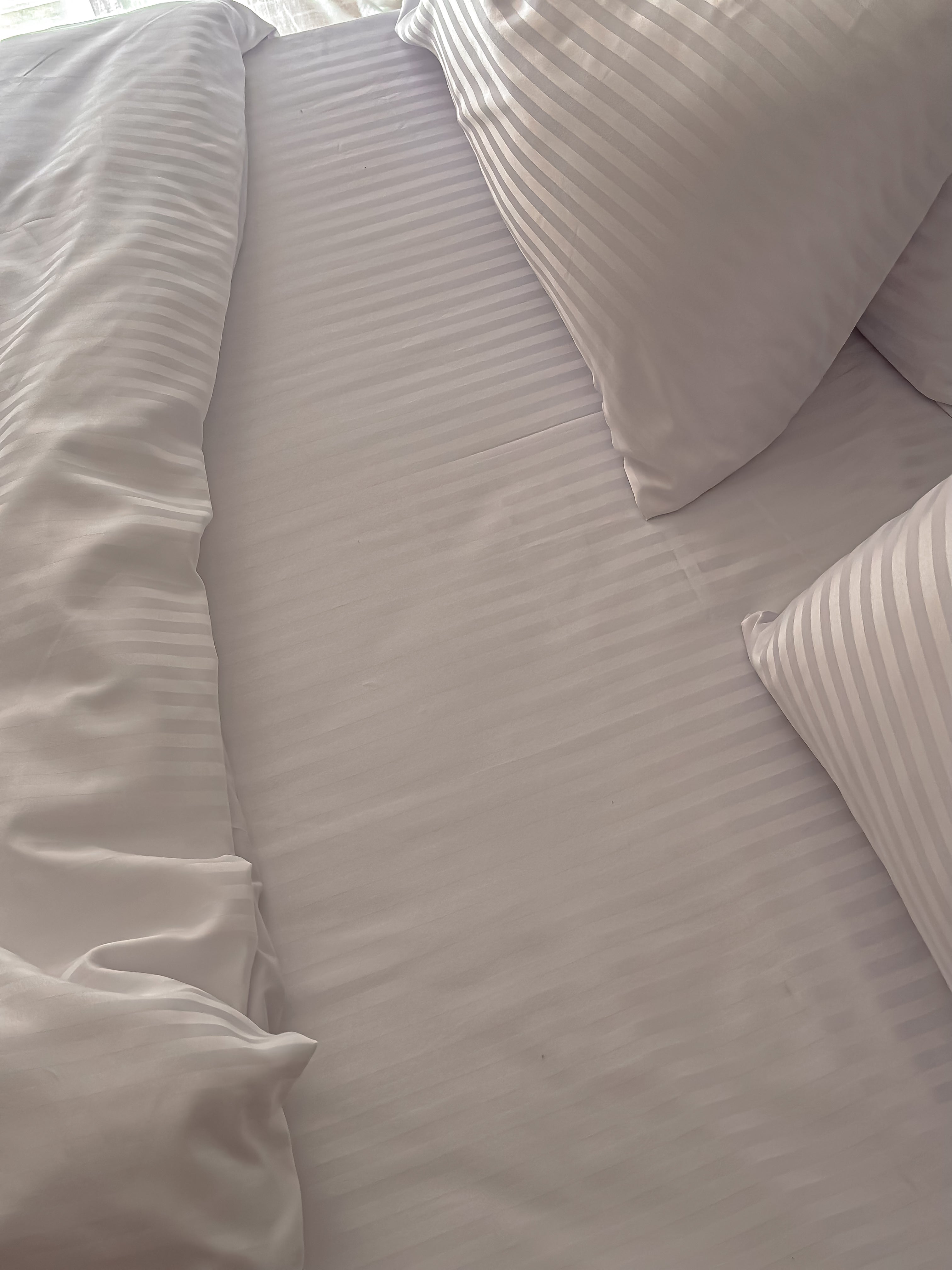 Sateen Stripe Bed Set