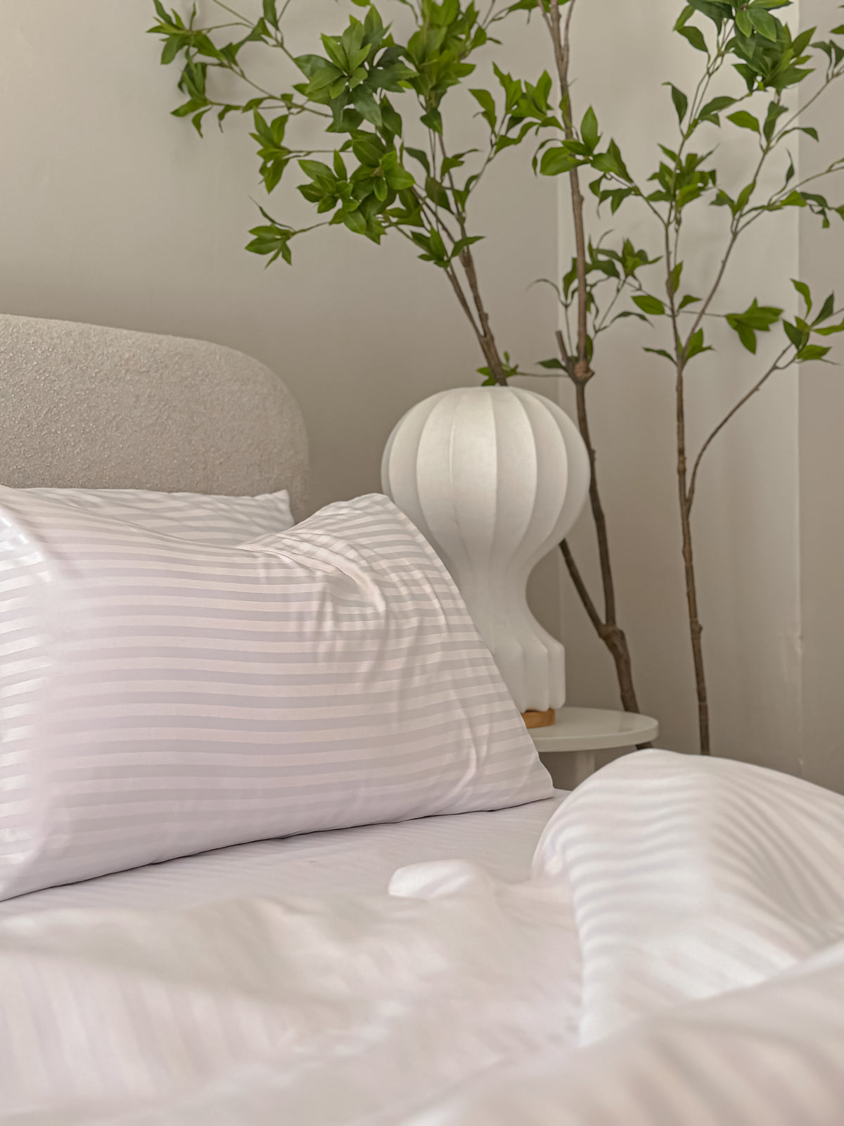 Sateen Stripe Duvet Cover Set - white