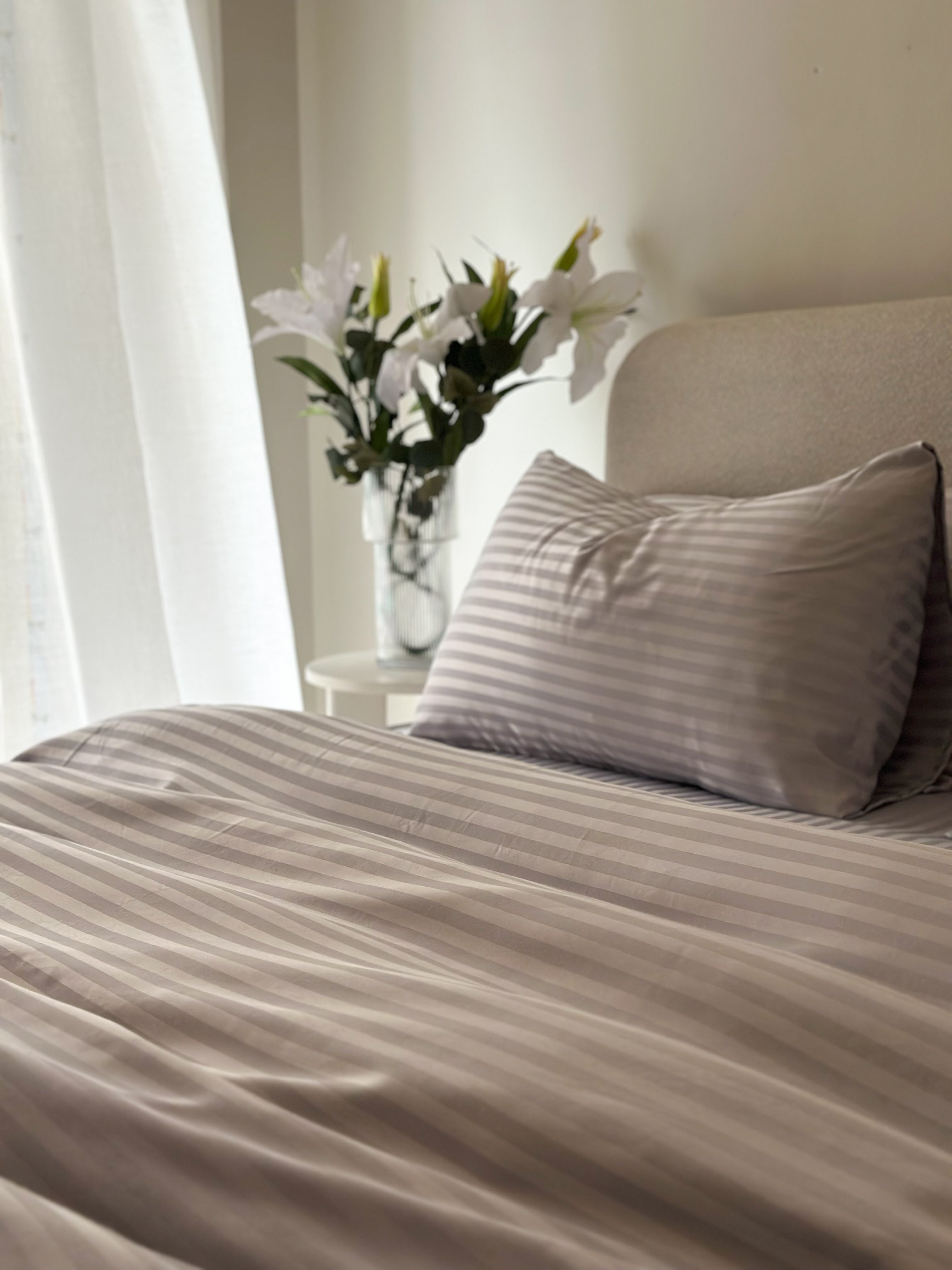Sateen Stripe Fitted Sheet Set