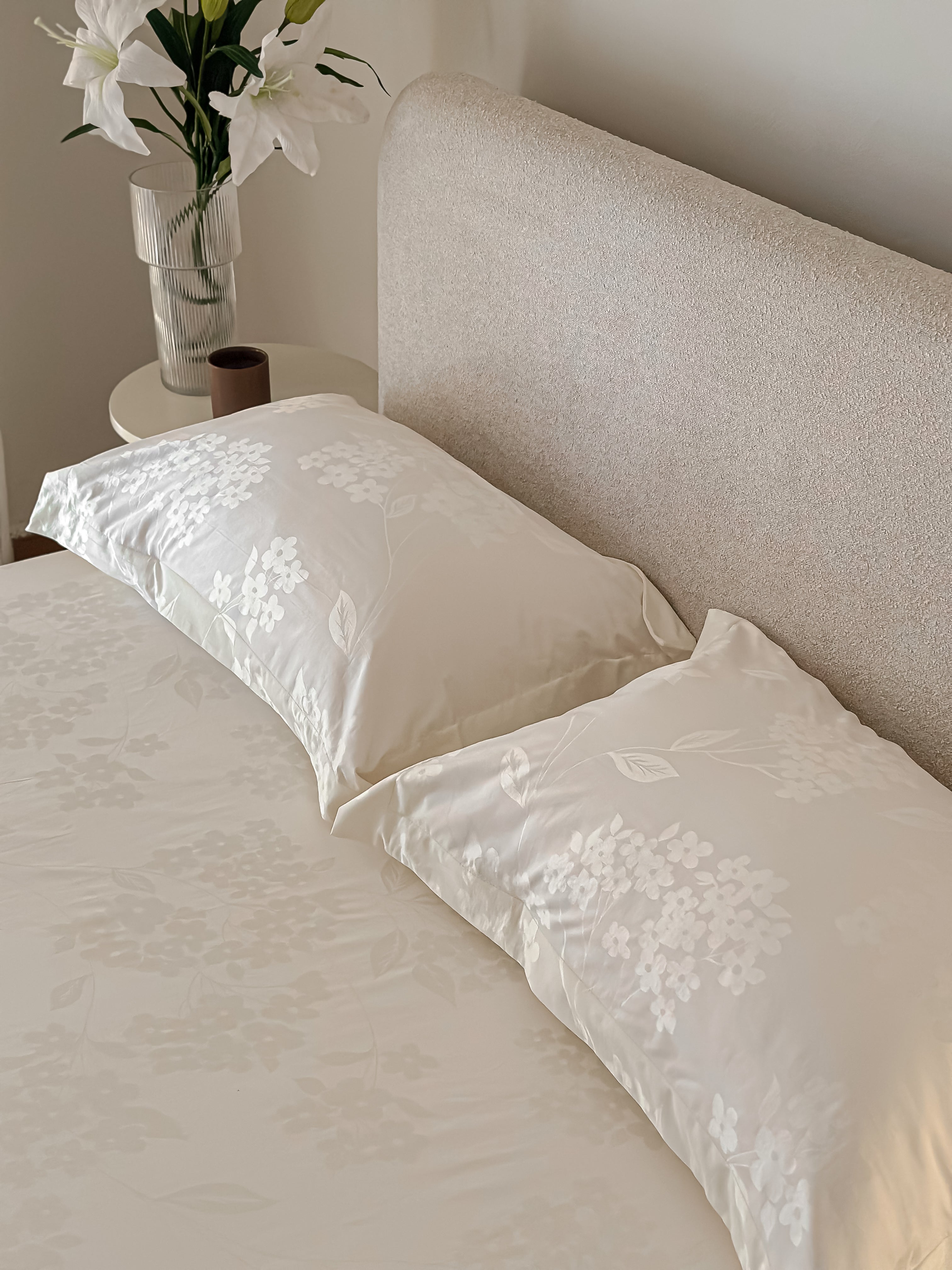 Jacquard Rose Bedsheet set - off white