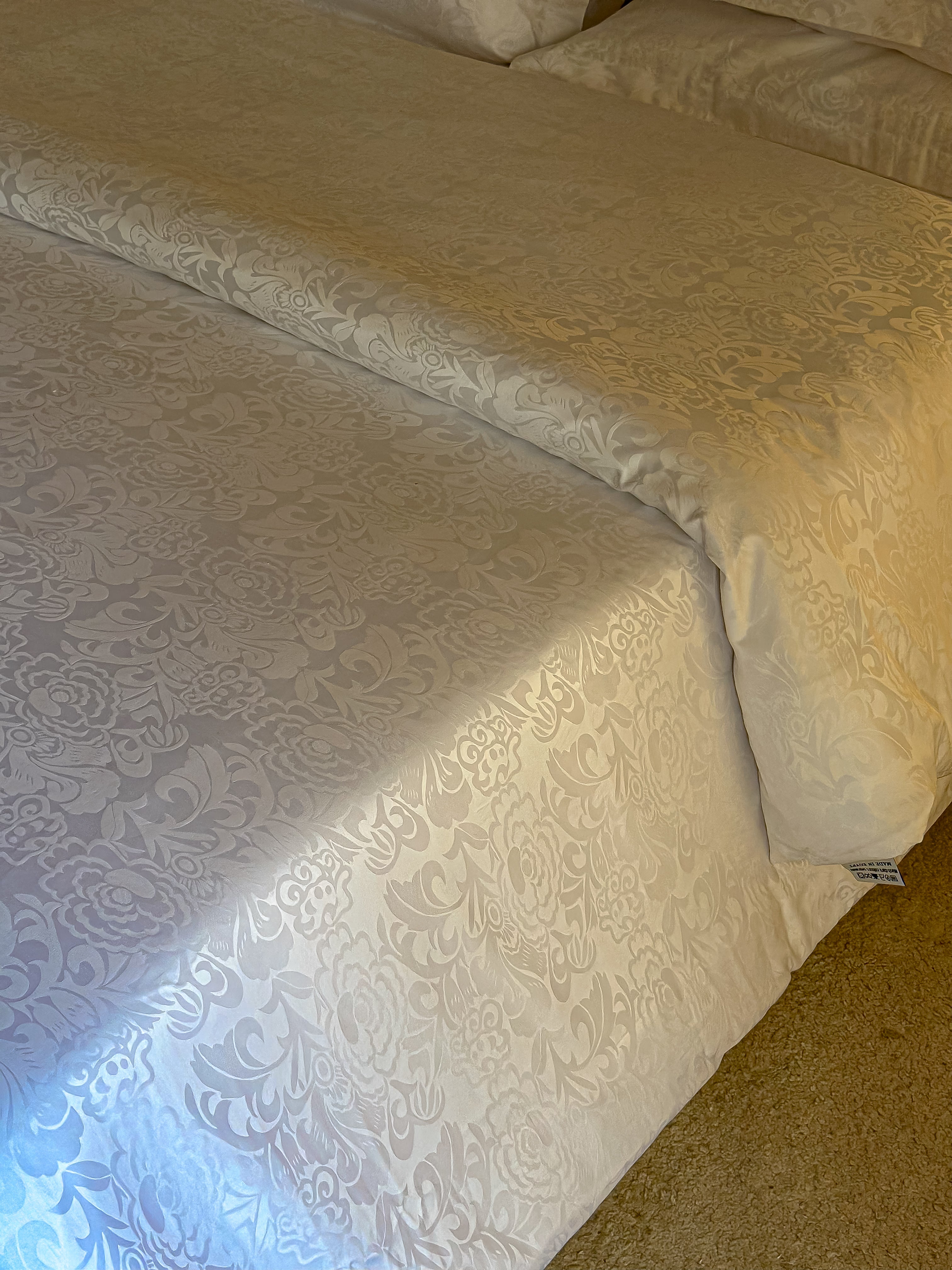 Floral jacquard duvet cover set