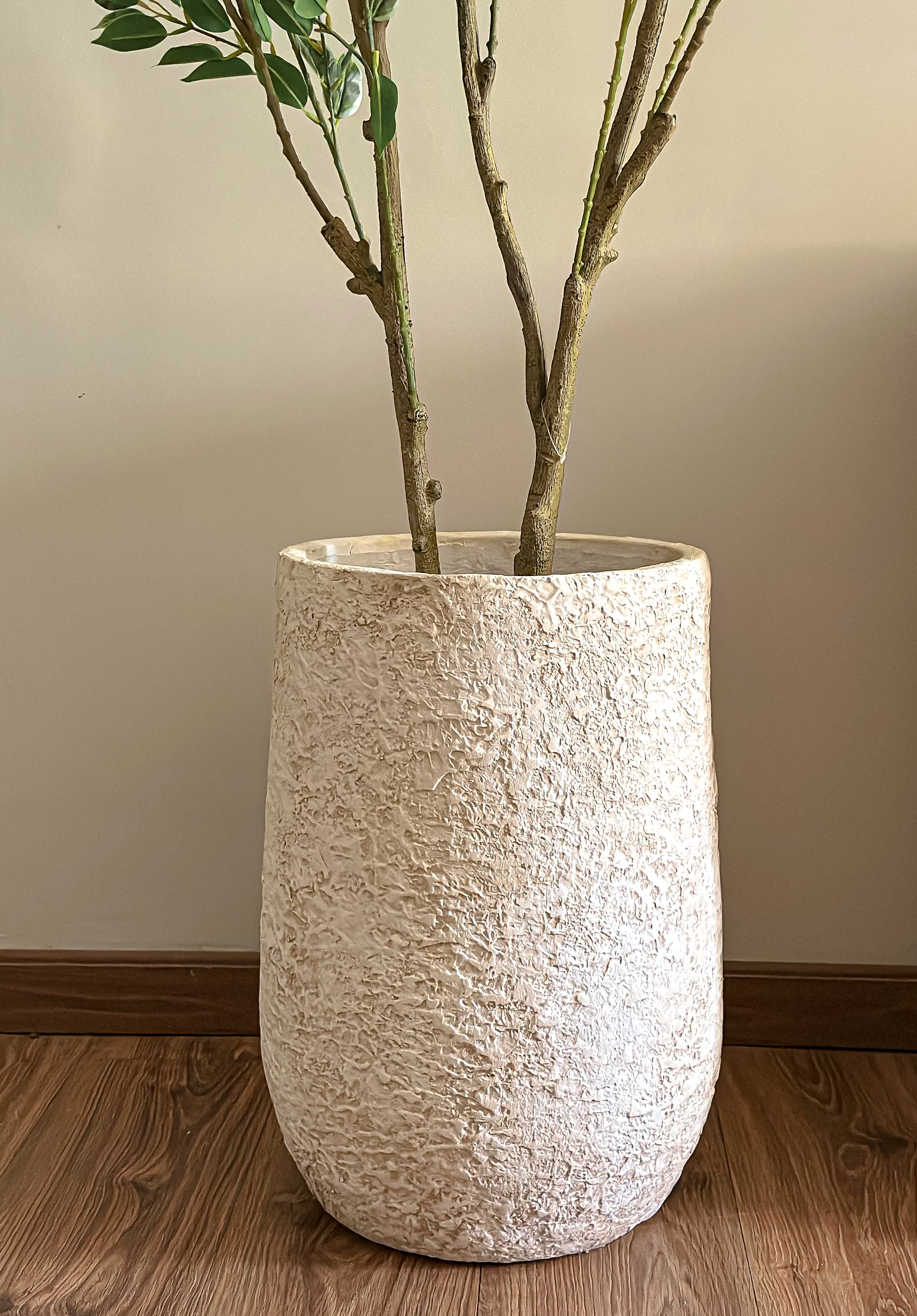 Stone effect pot - medium