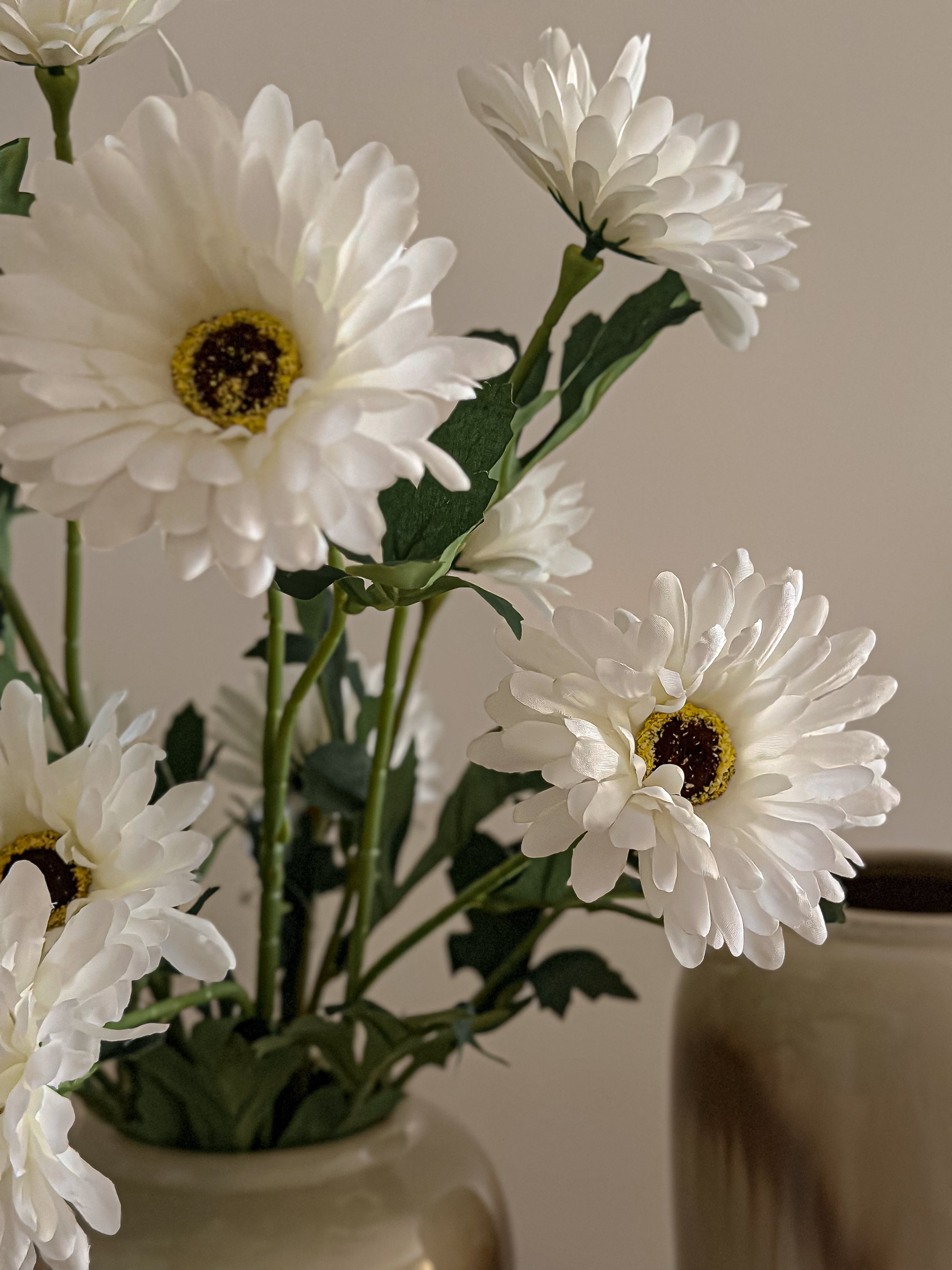 White Daisy bouquet