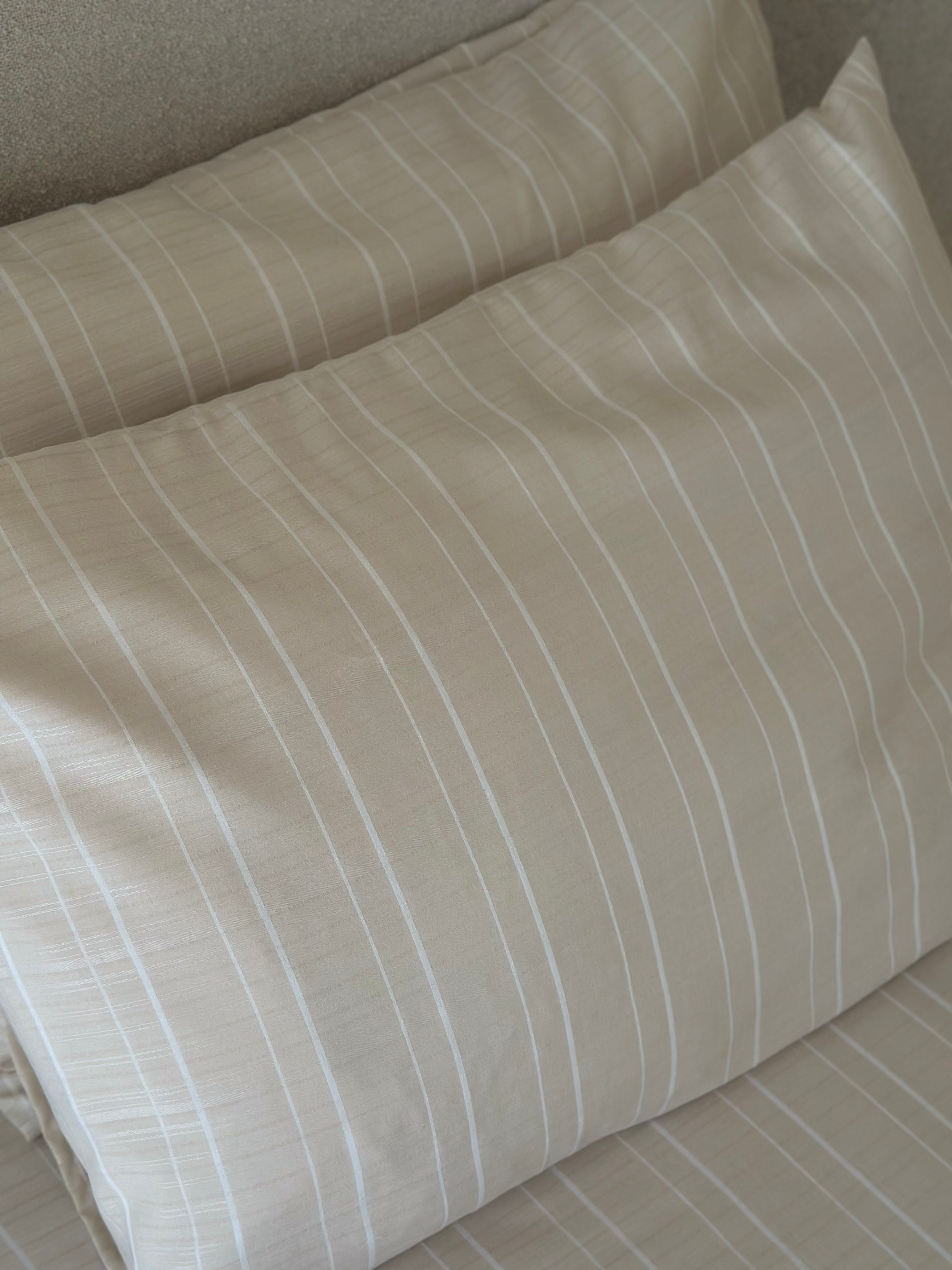 Calm Striped Pillowcase Set
