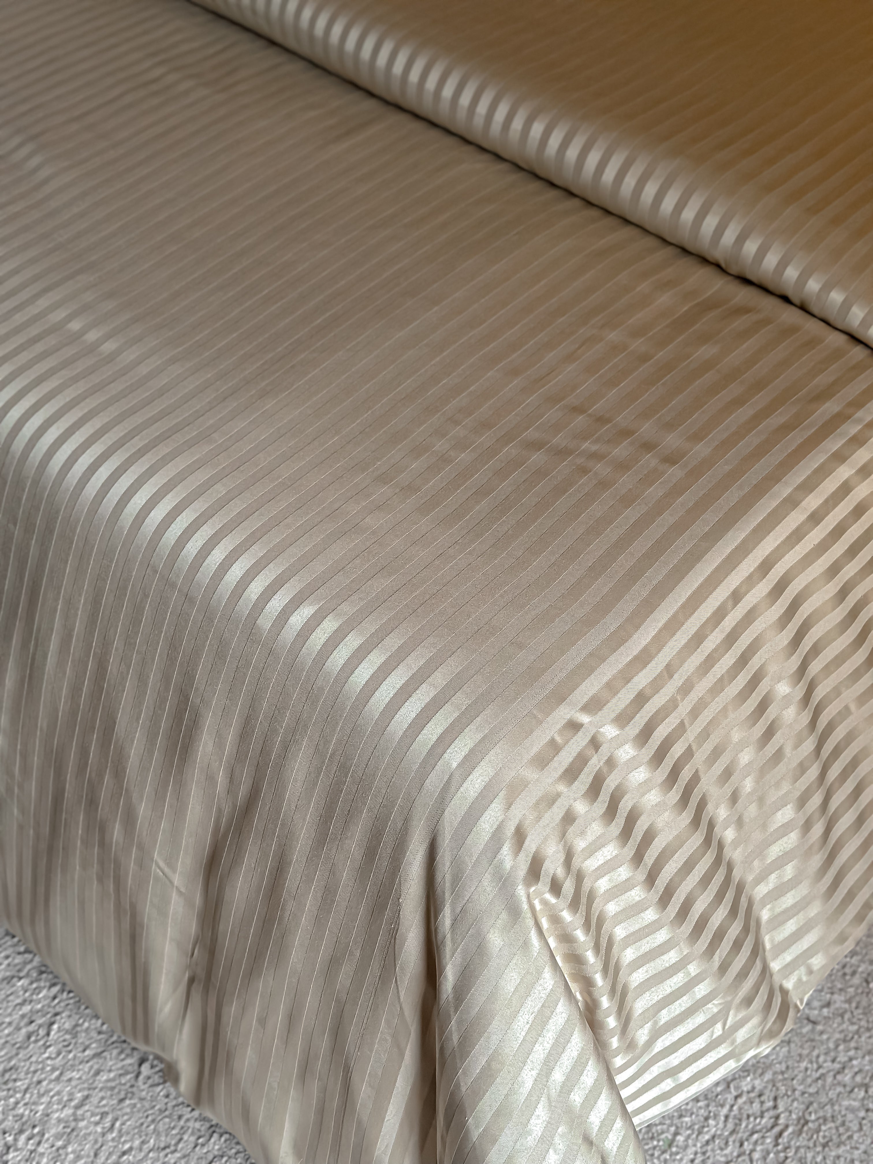 Sateen Stripe Fitted Sheet Set - Gold
