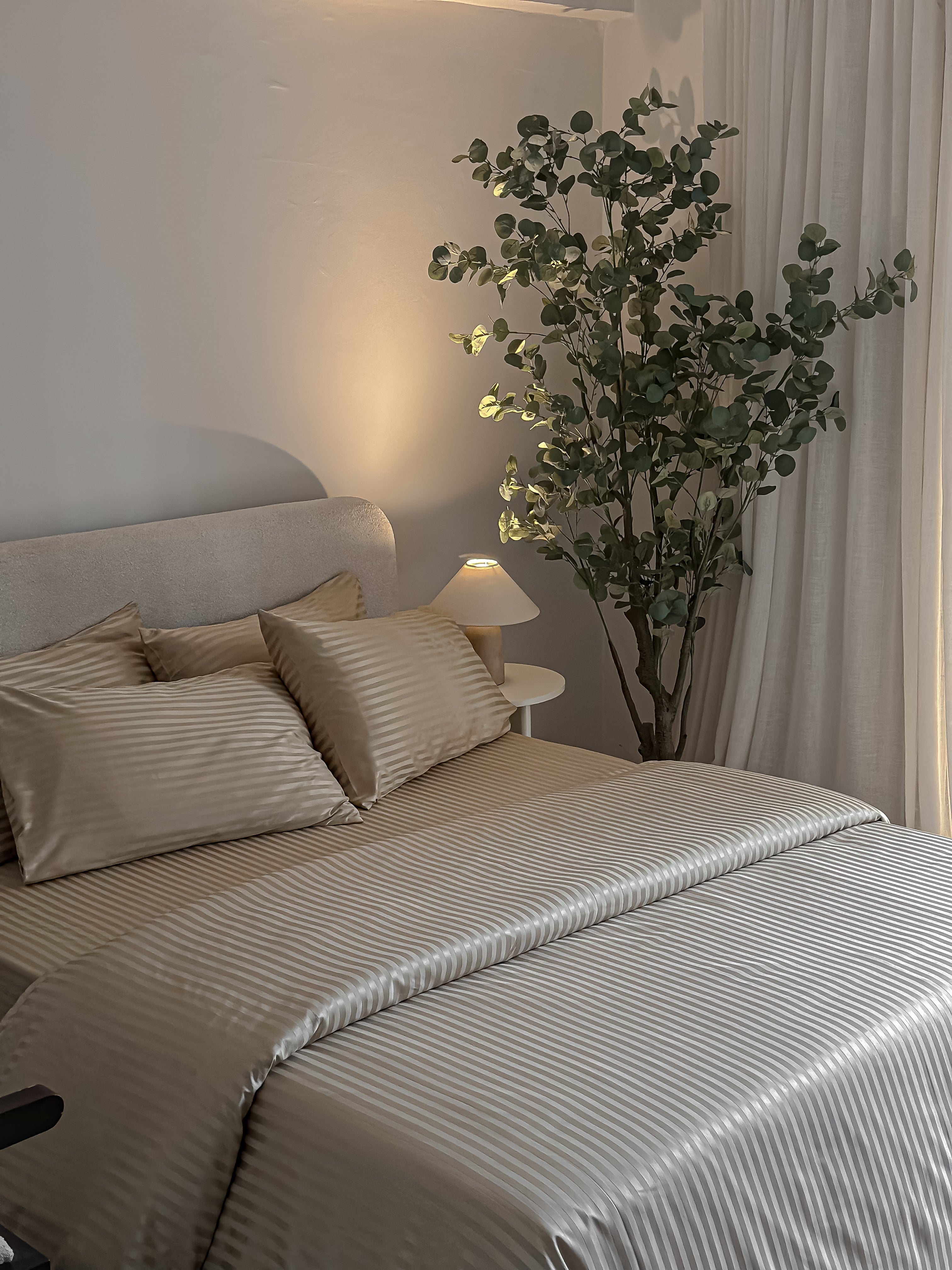 Sateen Stripe Bed Set - Gold