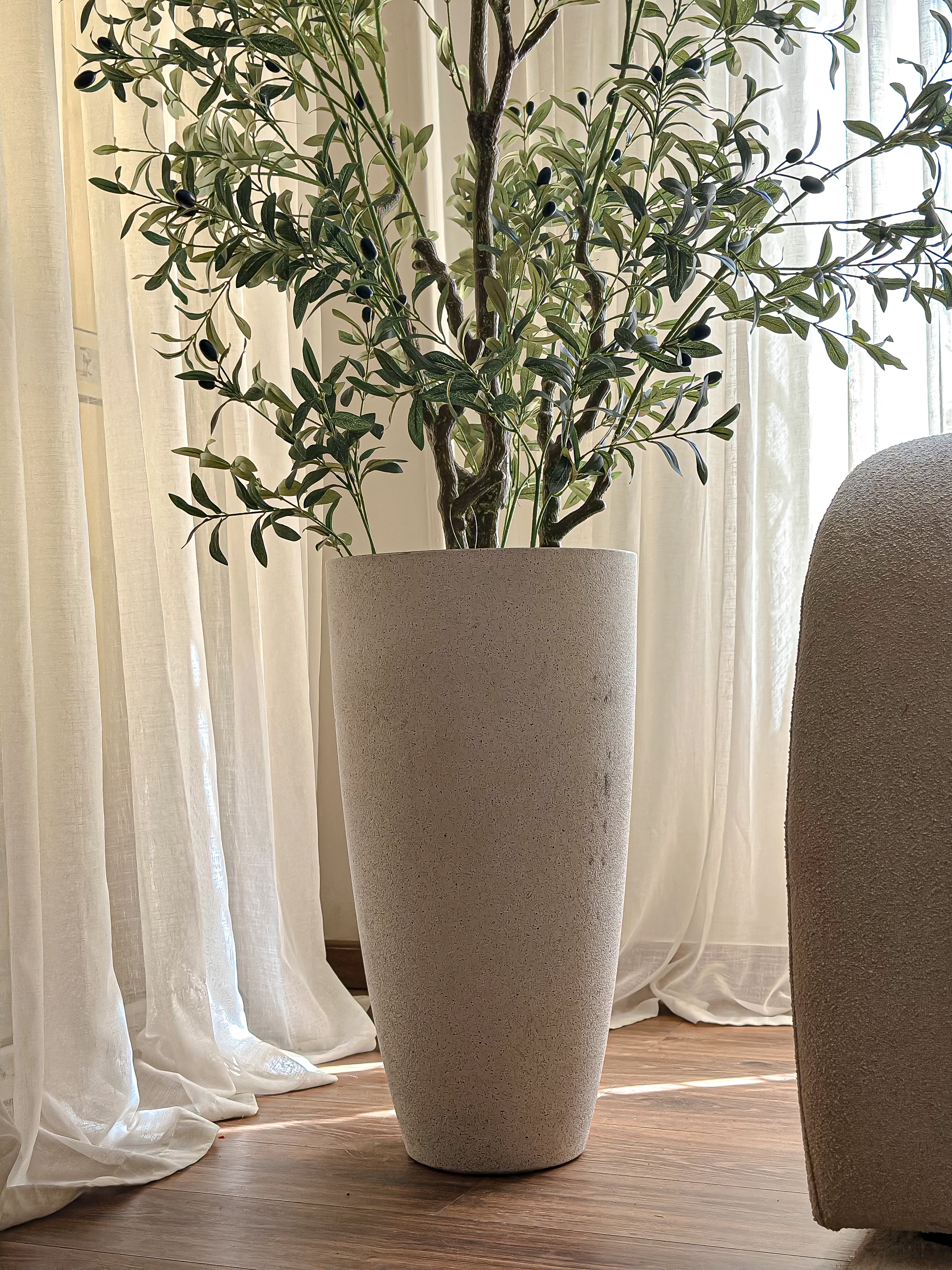 Plant pot - stone white